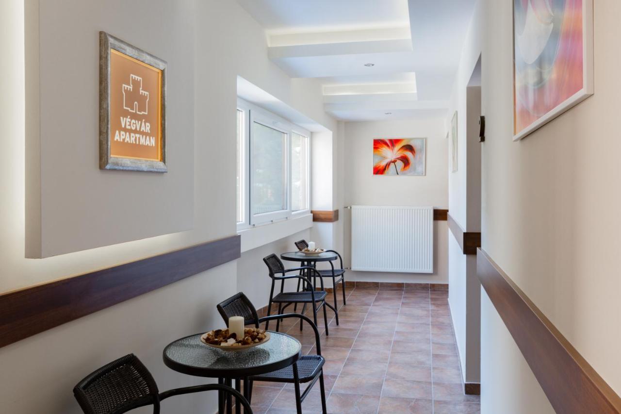 Vegvar Spa Apartman ยูลา ภายนอก รูปภาพ