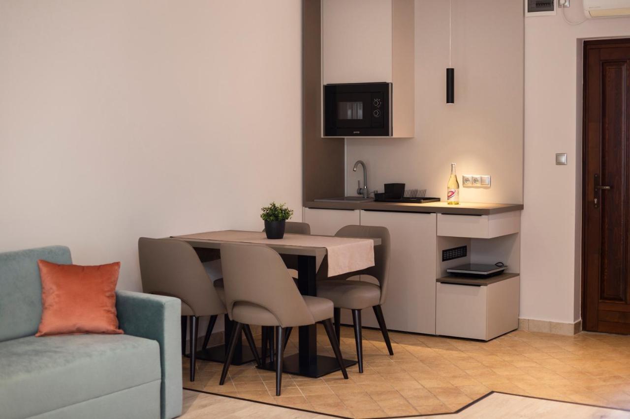 Vegvar Spa Apartman ยูลา ภายนอก รูปภาพ
