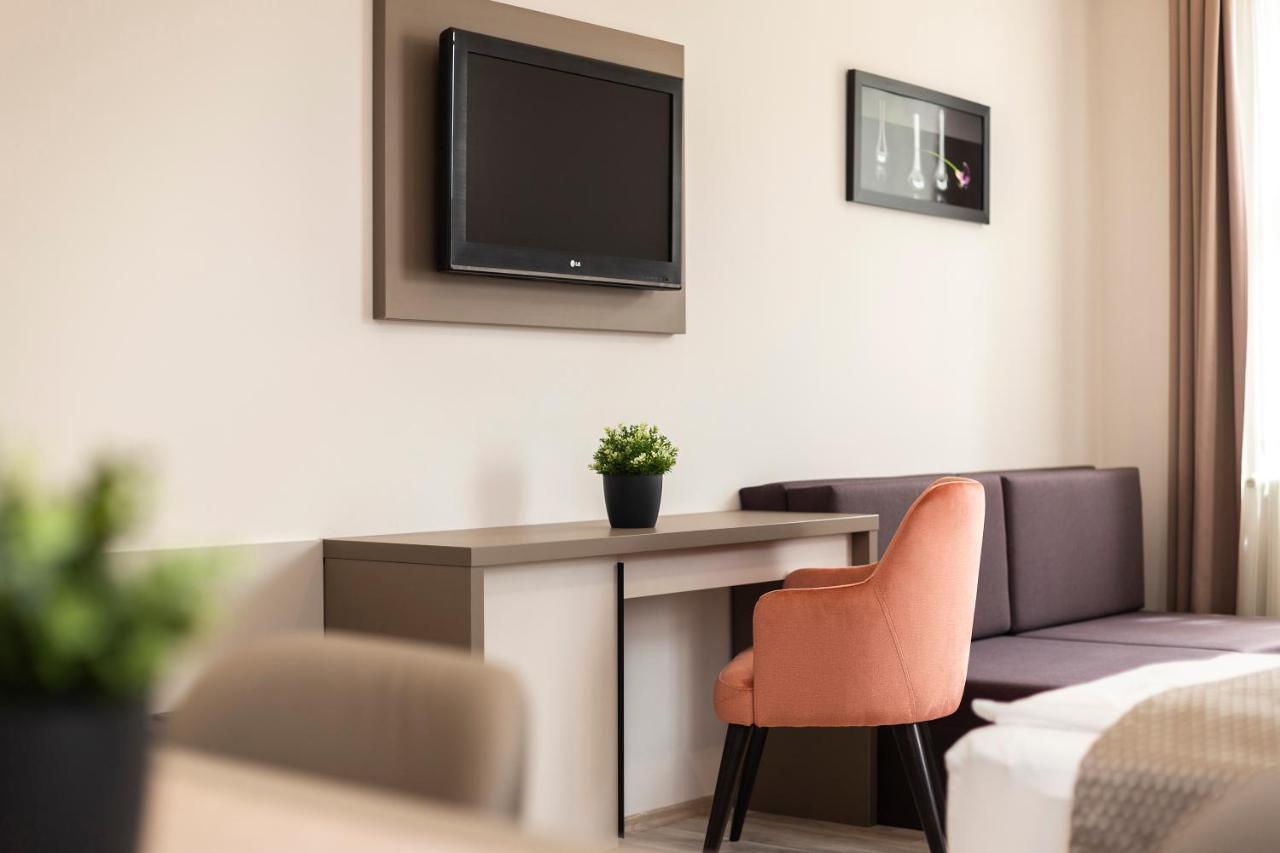 Vegvar Spa Apartman ยูลา ภายนอก รูปภาพ